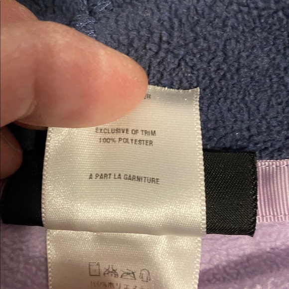 Patagonia Hoodie - Lavender and Navy, thicker fabric, 2 pockets - Picture 8 of 9